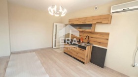 1 dormitorio Grand Mol, Varna 1