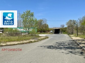 Juoni Bjala, Varnan alue 8
