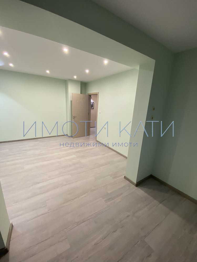 Продава 3-СТАЕН, гр. Перник, Мошино, снимка 5 - Aпартаменти - 48297394