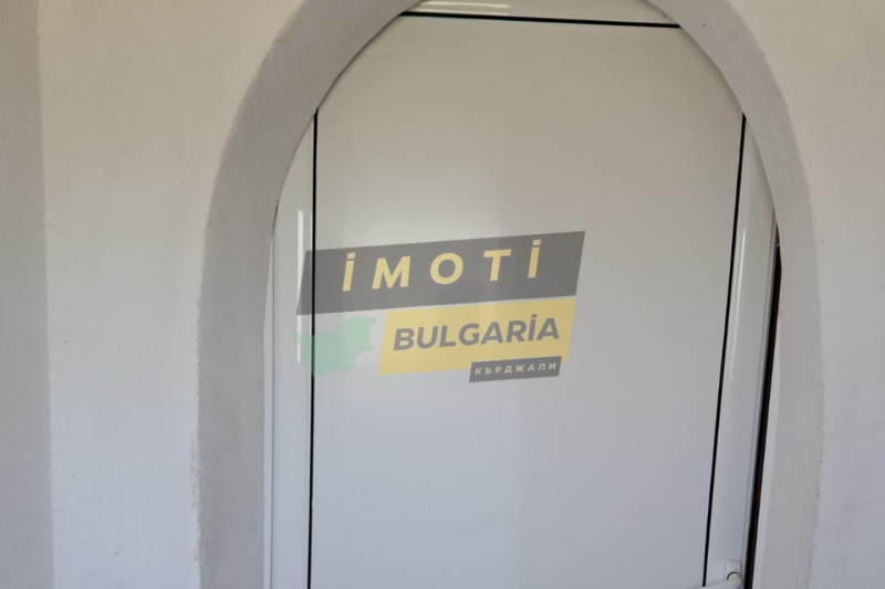 Продава КЪЩА, с. Звъника, област Кърджали, снимка 4 - Къщи - 53145679