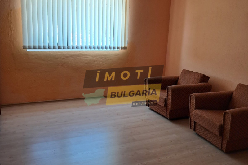 Продава КЪЩА, с. Звъника, област Кърджали, снимка 8 - Къщи - 53145679