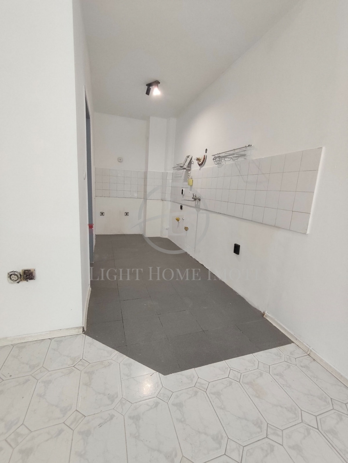 Продава 3-СТАЕН, гр. Пловдив, Каменица 1, снимка 2 - Апартаменти - 56469229