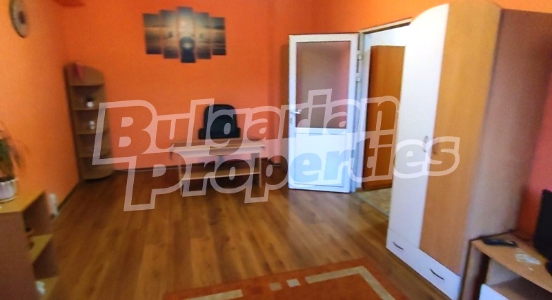 Продава 2-СТАЕН, гр. Шумен, Болницата, снимка 2 - Апартаменти - 53112397