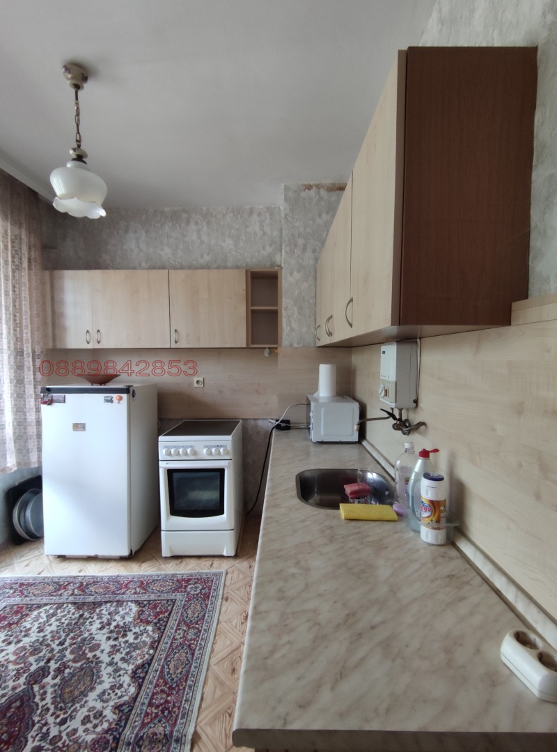 Продава 3-СТАЕН, гр. Карлово, област Пловдив, снимка 11 - Aпартаменти - 47023683