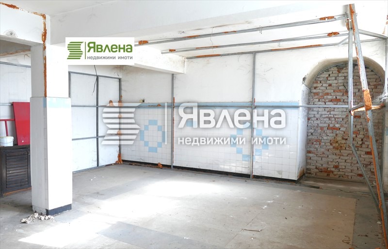 Продава МАГАЗИН, гр. Кърджали, Център, снимка 1 - Магазини - 49092949