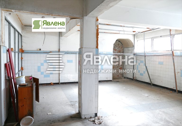 Продава МАГАЗИН, гр. Кърджали, Център, снимка 2 - Магазини - 49092949