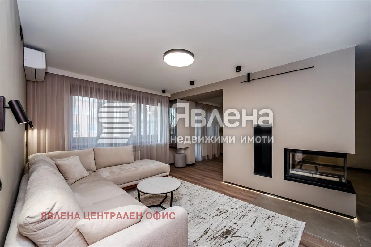 Продава 4-СТАЕН, гр. София, Център, снимка 2 - Апартаменти - 53810322