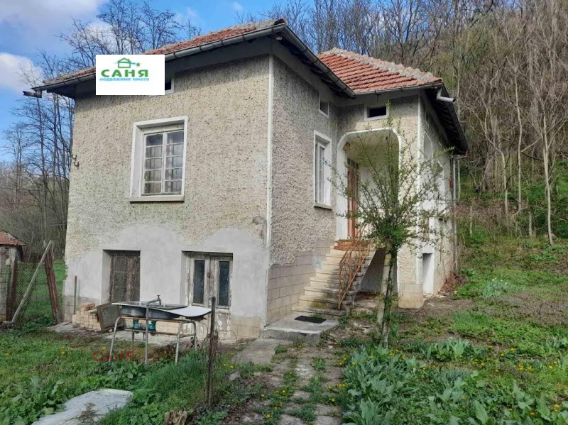 Продава КЪЩА в област Плевен, с. Беглеж - 140 кв.м / 12 782.30 € » 25 000 лв., САНЯ