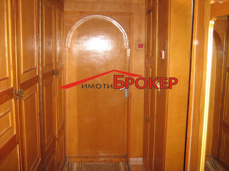 Продава  2-стаен град Сливен , Колю Фичето , 70 кв.м | 32579546 - изображение [13]