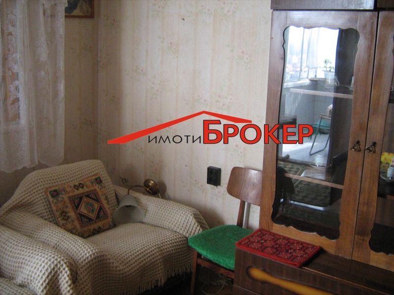 Продава  2-стаен град Сливен , Колю Фичето , 70 кв.м | 32579546