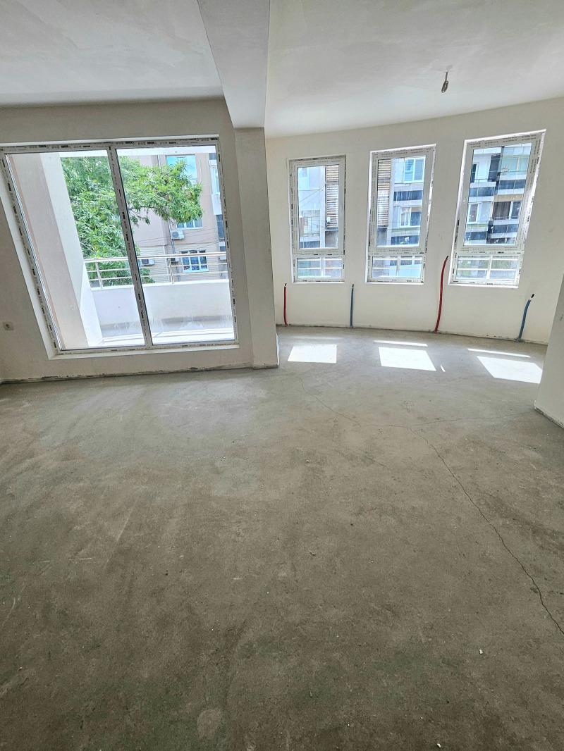 En venta  1 dormitorio Ruse , Tsentar , 91 metros cuadrados | 37268650 - imagen [5]