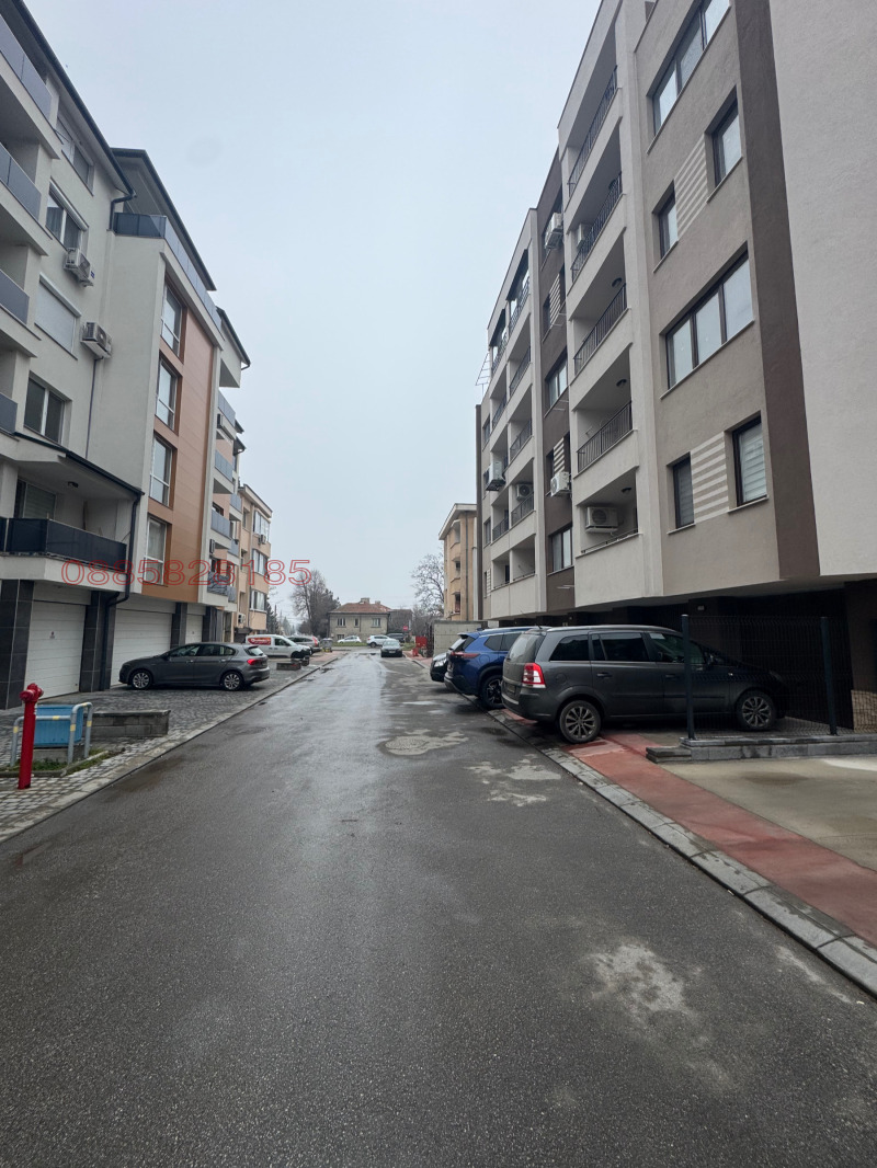 Продава ГАРАЖ, ПАРКОМЯСТО, гр. Пазарджик, Идеален център, снимка 2 - Гаражи и паркоместа - 53203571