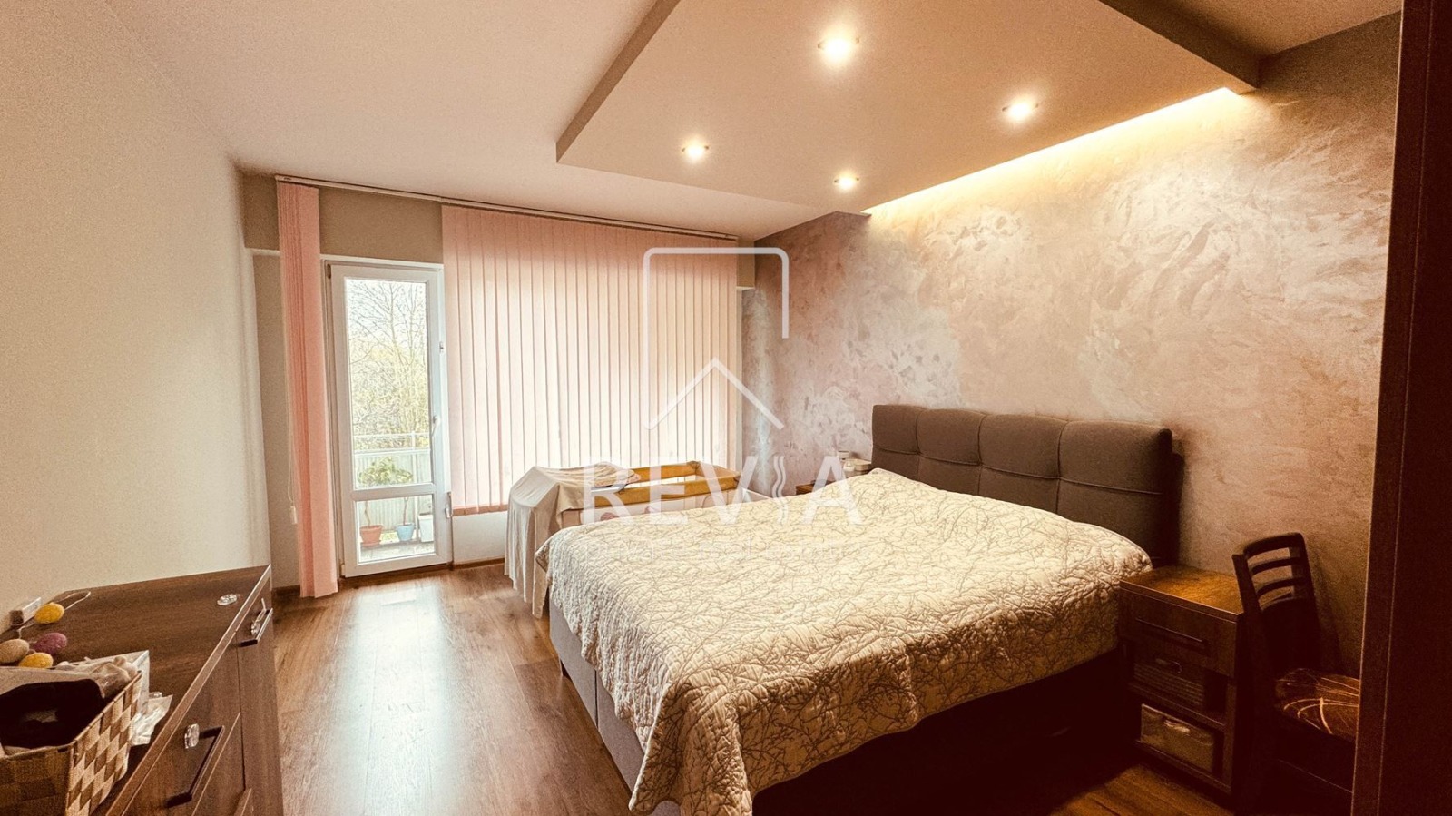 Продава 3-СТАЕН, гр. Варна, Трошево