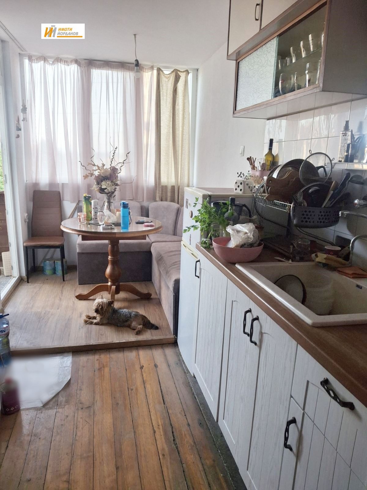 Продава 4-СТАЕН, гр. Велико Търново, Акация, снимка 2 - Апартаменти - 53674842