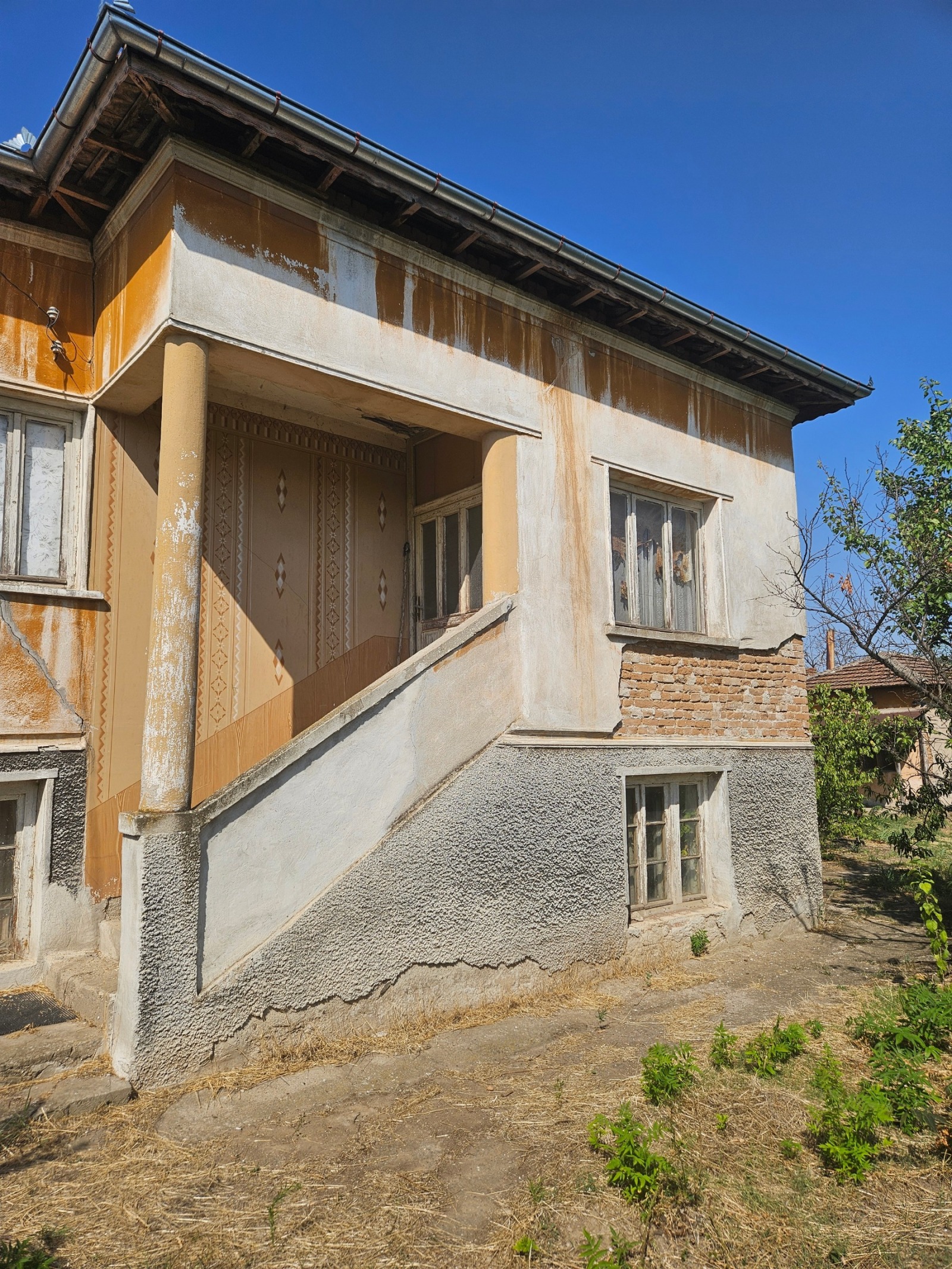 Продава КЪЩА, с. Кутово, област Видин
