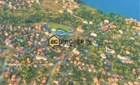 Οικόπεδο Βιαλα, περιοχή Βάρνα