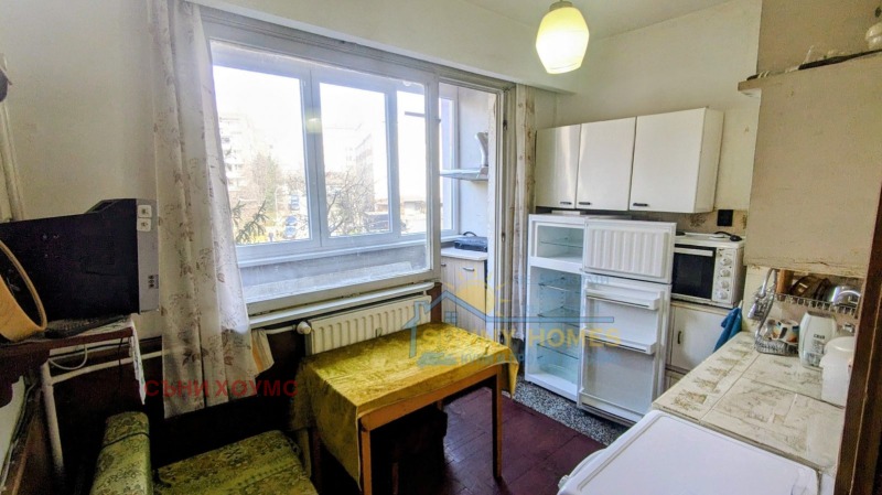 Продава 3-СТАЕН, гр. Велико Търново, Център, снимка 7 - Апартаменти - 52878383