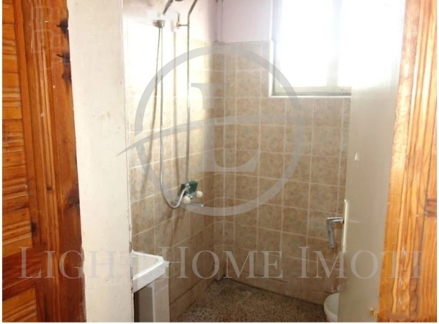 Продава ЕТАЖ ОТ КЪЩА, гр. Пловдив, Коматево, снимка 9 - Етаж от къща - 56516416