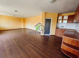 2 chambres Karchiyaka, Plovdiv