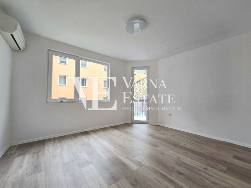 Продава 3-СТАЕН, гр. Варна, Колхозен пазар, снимка 2 - Апартаменти - 53279263