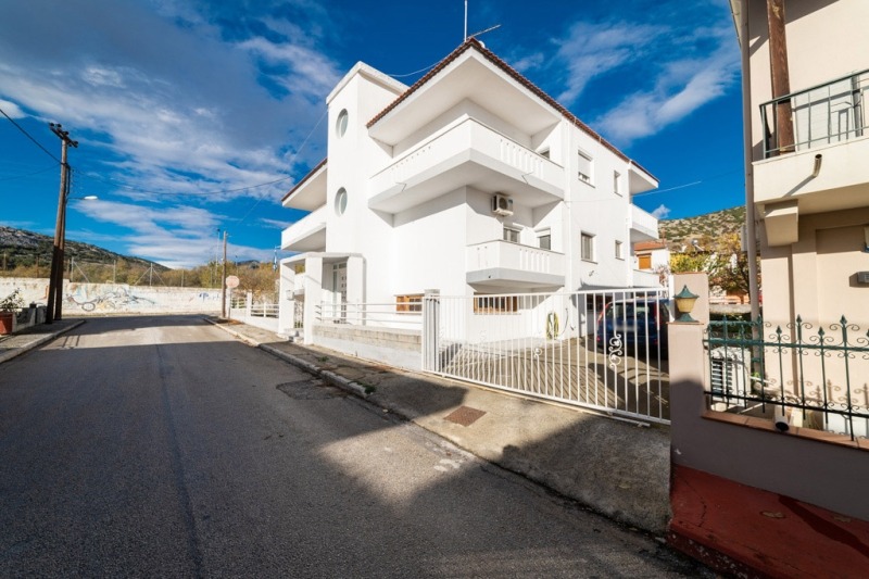 Продава МНОГОСТАЕН, гр. Бургас, Център, снимка 4 - Апартаменти - 54367729