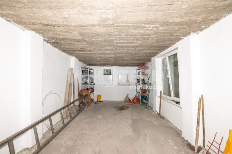 Продава ЕТАЖ ОТ КЪЩА, гр. Пловдив, Кършияка, снимка 16 - Етаж от къща - 51432621