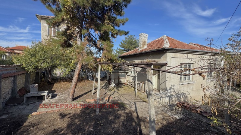 Продава КЪЩА, гр. Чирпан, област Стара Загора, снимка 16 - Къщи - 52319804