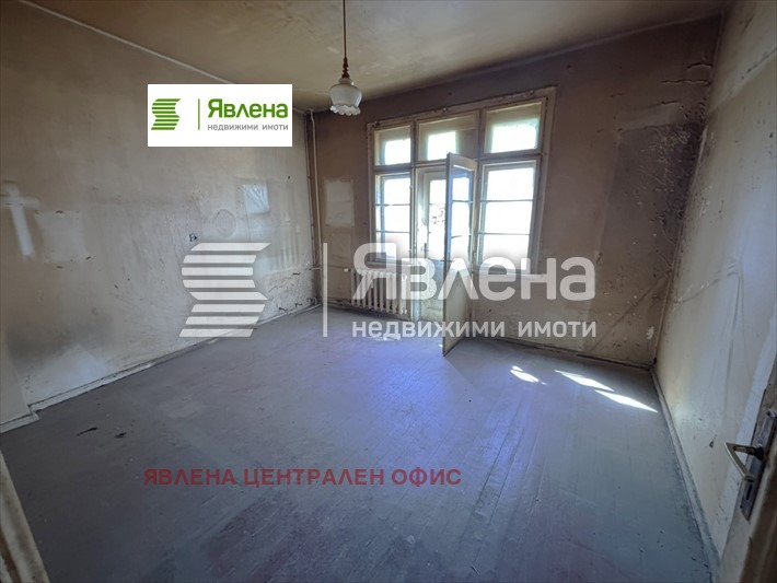 Продава 2-СТАЕН, гр. София, Център, снимка 2 - Апартаменти - 54315043