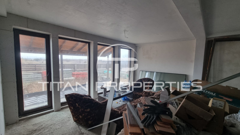 Till salu  Hus region Plovdiv , Stamboliiski , 240 kvm | 40005893 - bild [13]