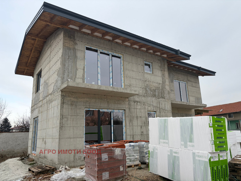 Продава КЪЩА, гр. София, с. Негован, снимка 3 - Къщи - 53363361