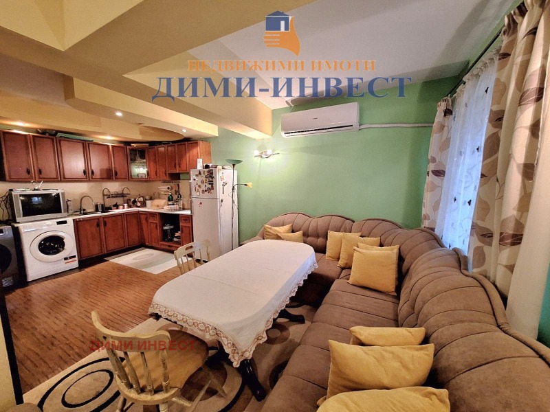 Продава КЪЩА в град Добрич, Христо Ботев - 84 кв.м / 93 000 € » 181 892.19 лв., ДИМИ ИНВЕСТ