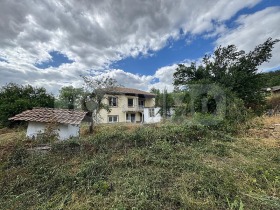 Haus Kopriwez, region Russe