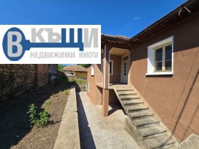 Продава Къща, с. Добри дял