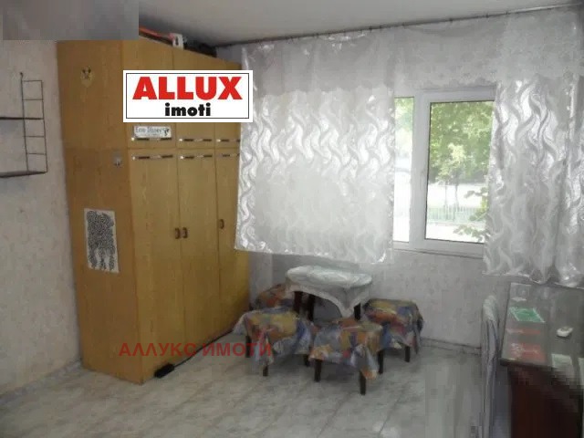 Продава 3-СТАЕН, гр. Русе, Здравец Изток, снимка 3 - Апартаменти - 53024782