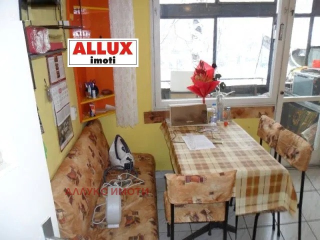 Продава 3-СТАЕН, гр. Русе, Здравец Изток, снимка 4 - Апартаменти - 53024782