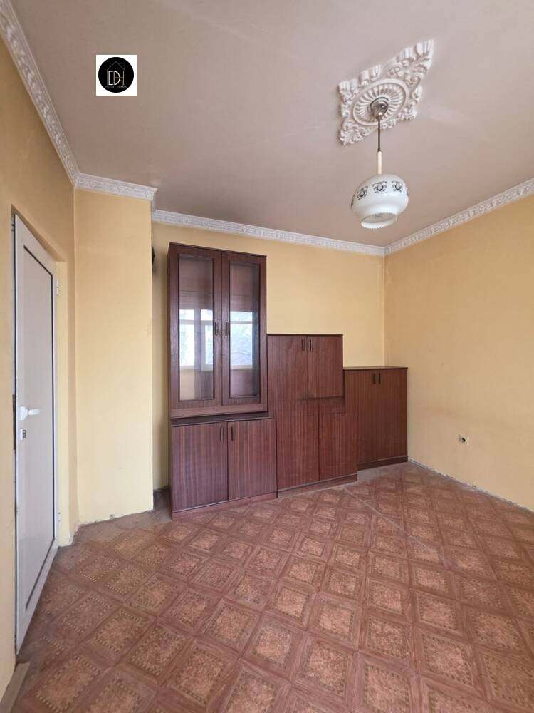 Продава 4-СТАЕН, гр. Пловдив, Южен, снимка 3 - Апартаменти - 53734417