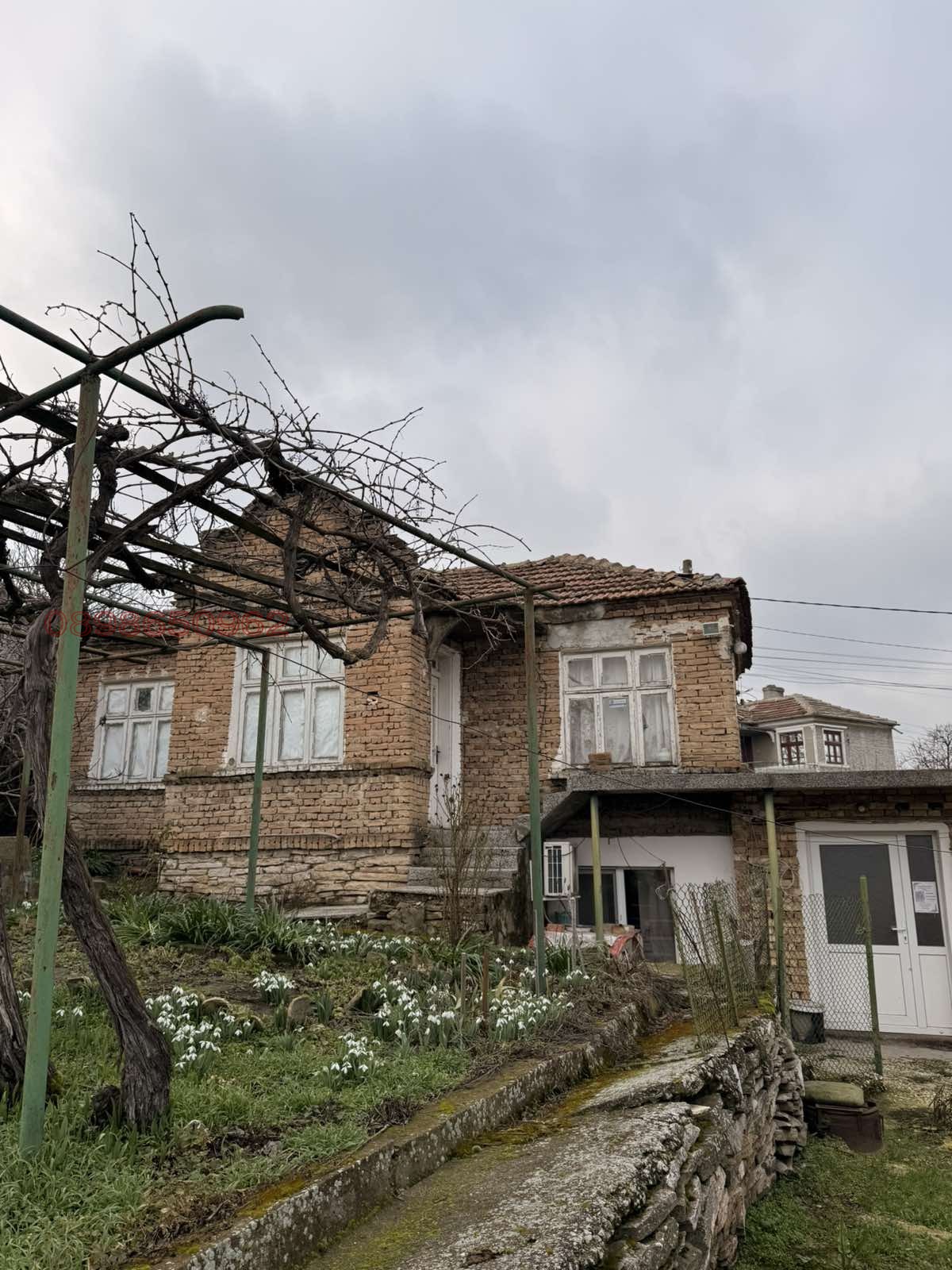 Продава КЪЩА, гр. Девня, област Варна