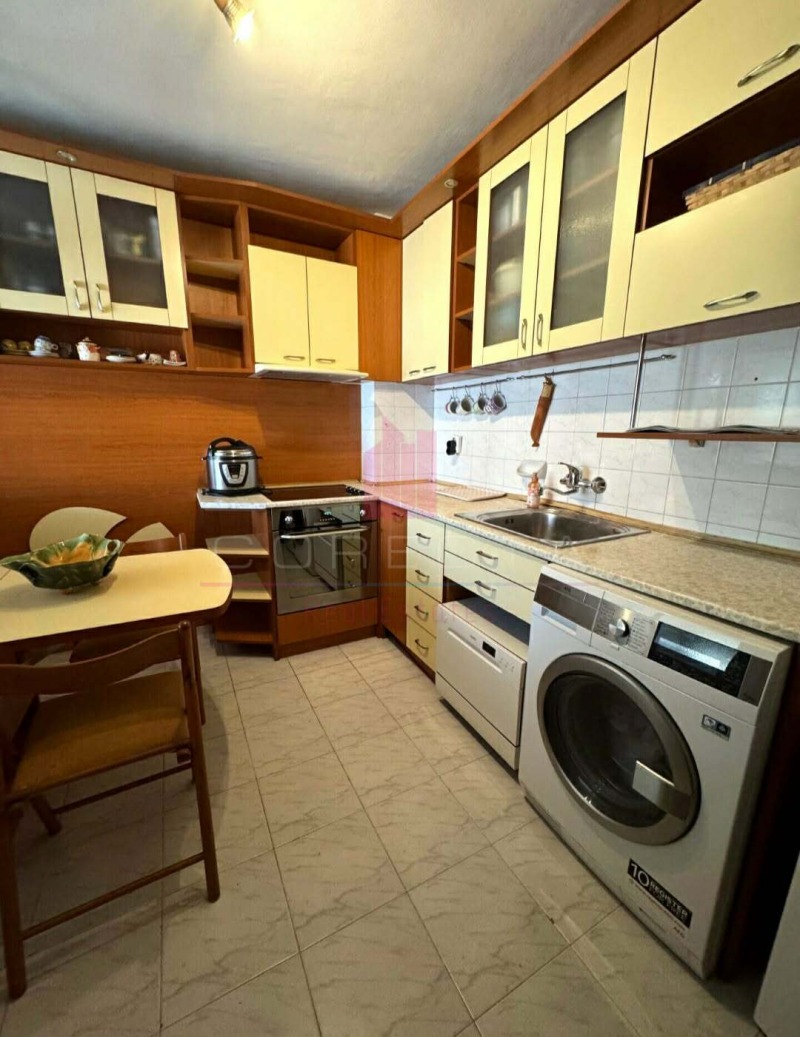 Продава 2-СТАЕН в град Русе, Център - 58 кв.м / 139 000 € » 271 860.37 лв., КОРЕКТА ЕСТЕЙТ
