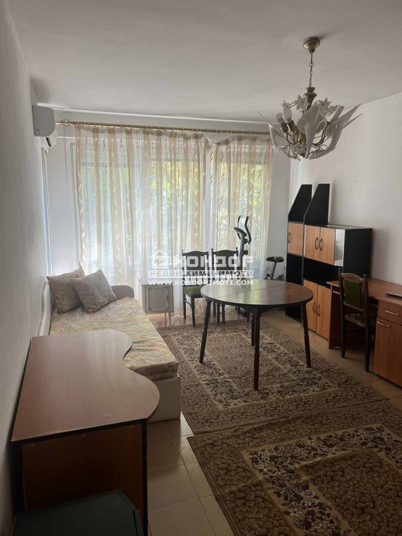 In vendita  1 camera da letto Plovdiv , Hristo Smirnenski , 60 mq | 71360896