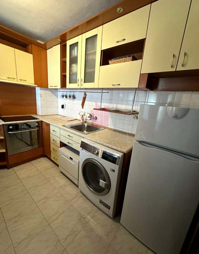 Продава 2-СТАЕН, гр. Русе, Център, снимка 2 - Апартаменти - 53084091