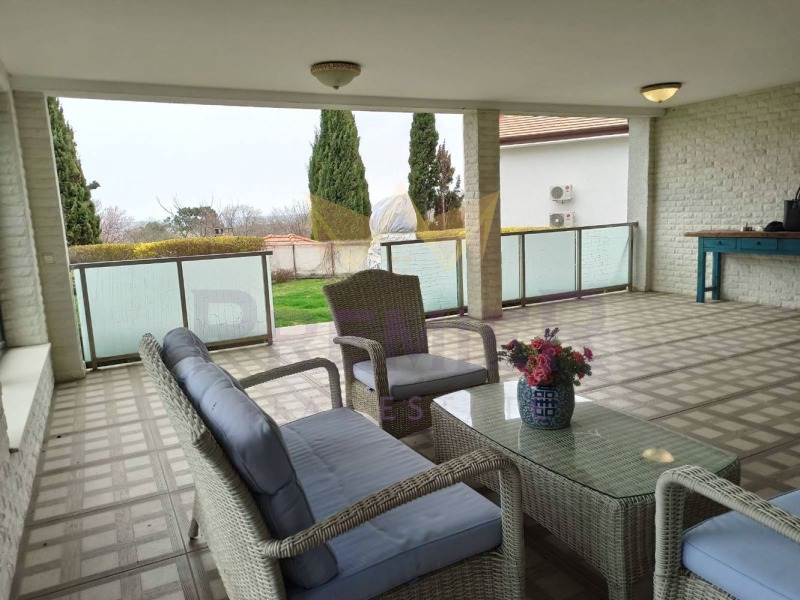 Продава  3-стаен град Варна , к.к. Св.Св. Константин и Елена , 180 кв.м | 12318438