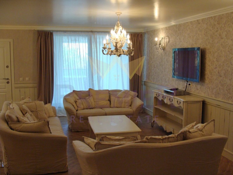 Продава  3-стаен град Варна , к.к. Св.Св. Константин и Елена , 180 кв.м | 12318438 - изображение [3]