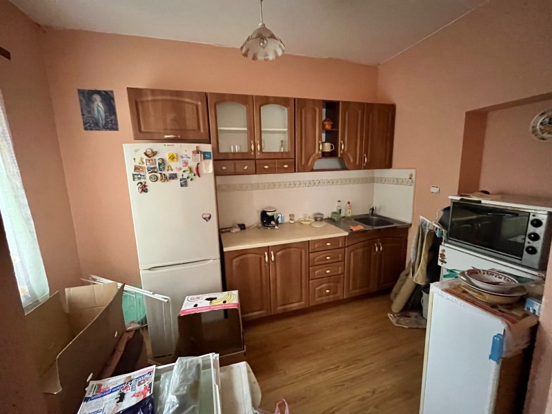 Продава КЪЩА, гр. Казанлък, област Стара Загора