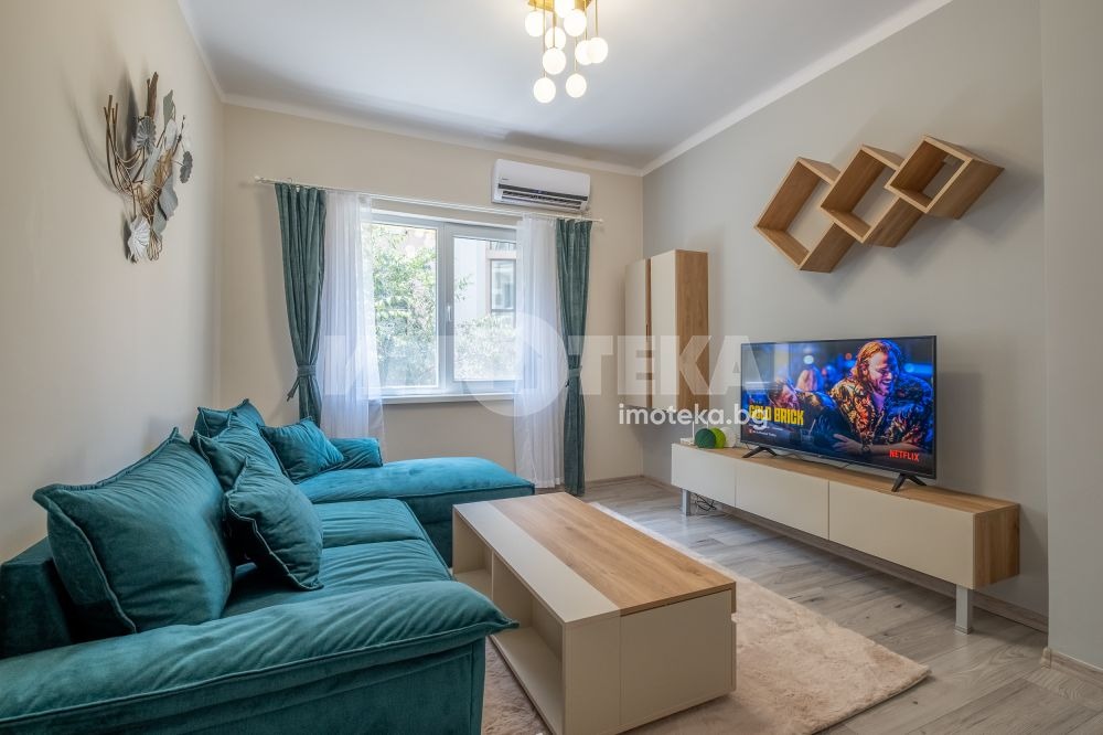 Продава 3-СТАЕН, гр. София, Център, снимка 2 - Апартаменти - 53861013