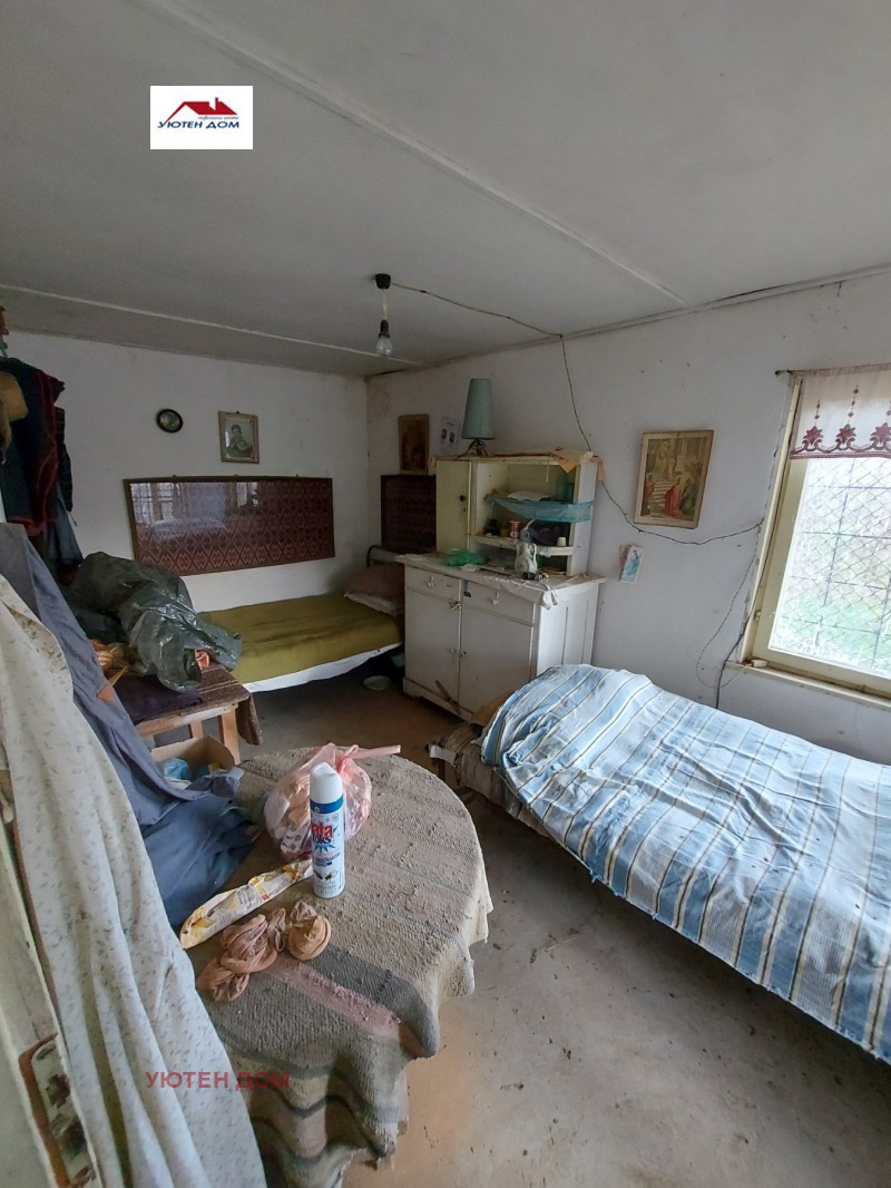 Продава КЪЩА в област Шумен, с. Златар - 50 кв.м / 9 000 € » 17 602.47 лв., УЮТЕН ДОМ