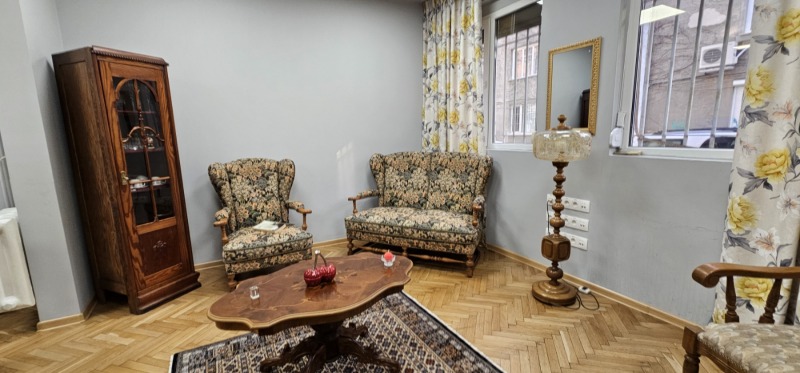 Продава  3-стаен град София , Център , 75 кв.м | 49053329