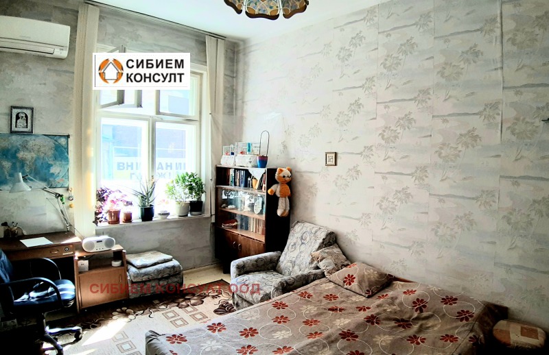 Продава  3-стаен град София , Център , 86 кв.м | 13400655 - изображение [5]