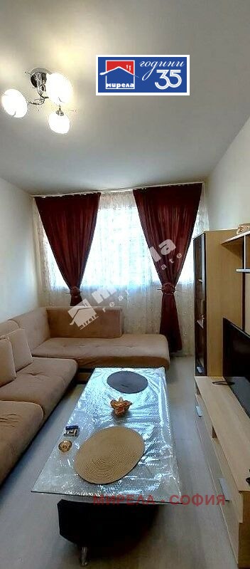 Продава 2-СТАЕН, гр. София, Център