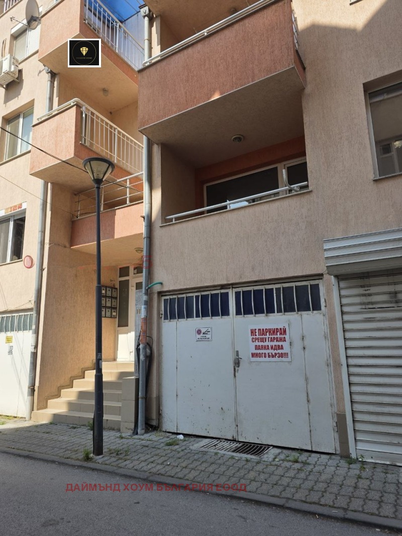 Продава ГАРАЖ, ПАРКОМЯСТО, град Пловдив, Център • 35000 € • 27925169 — Holmes.bg
