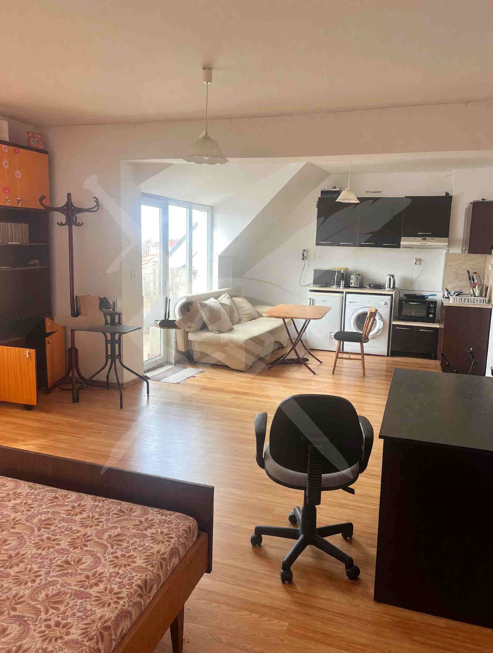Продава 1-СТАЕН, гр. Бургас, Възраждане, снимка 2 - Апартаменти - 54769978